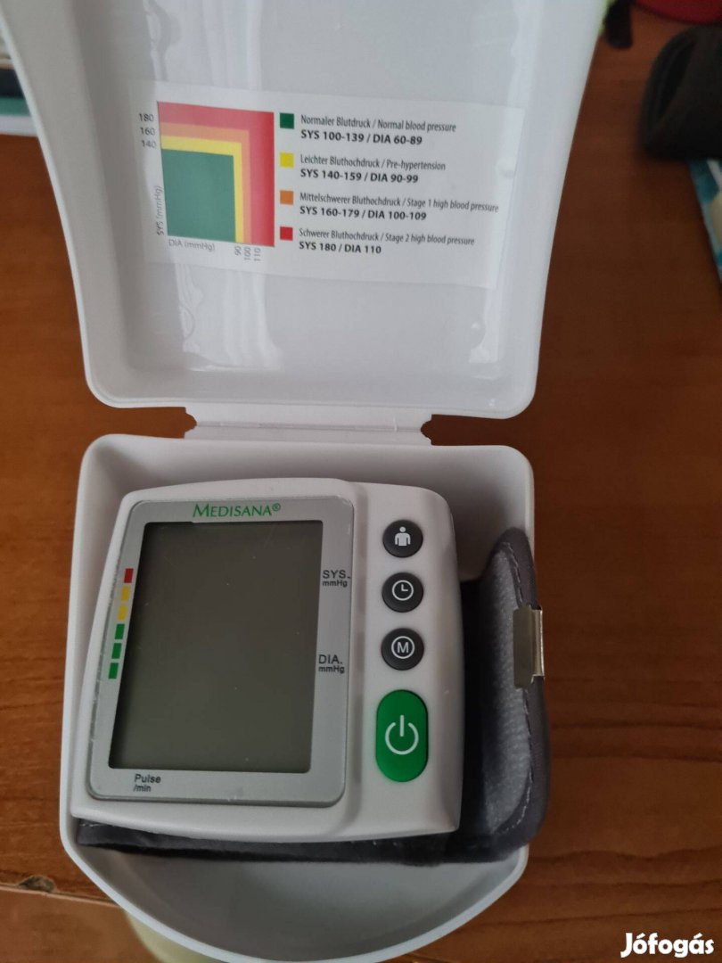 Medisana csuklós vérnyomásmérő