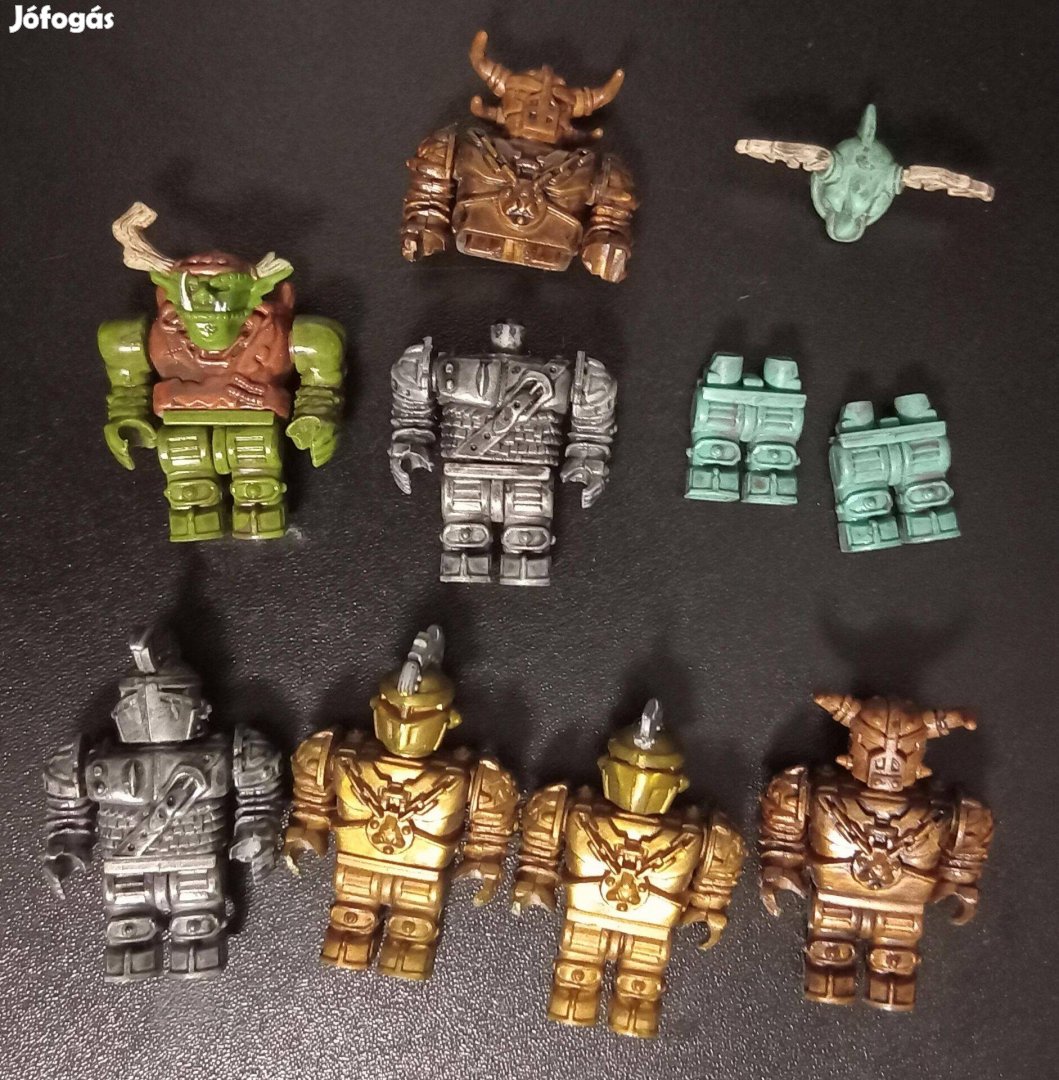 Mega Bloks mini figurák és alkarészek