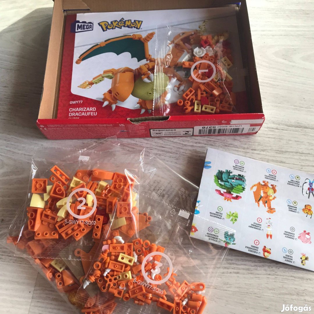 Mega Pokémon Charizard építőszett