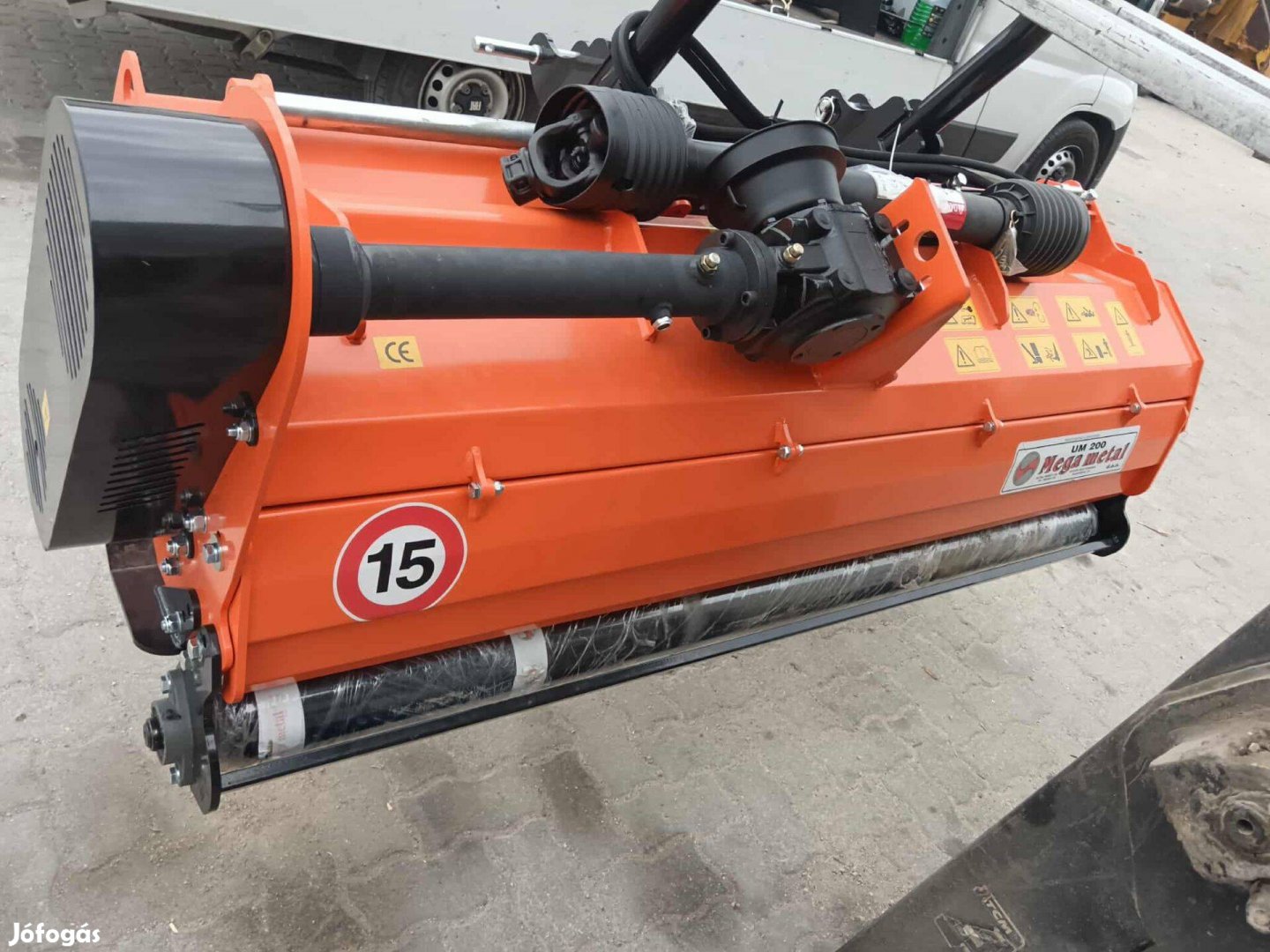 Megametal UM 200 hidraulikus kalapácsos erősített masszív szárzúzó!