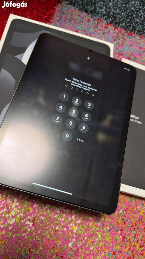 Megkímélt Ipad Air 5 M1 64gb + gyári mágneses smart tok