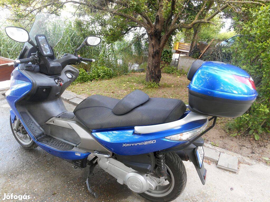 Megkímélt Kymco xciting 250ccm motorkerékpár keresi új gazdáját