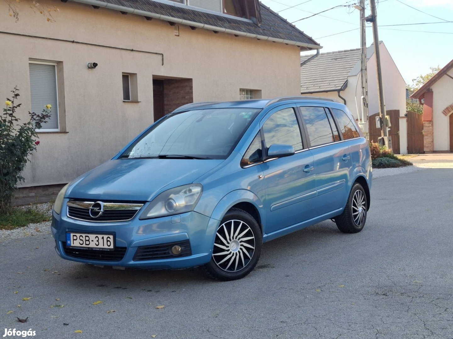 Megkímélt Opel Zafira B 7 személy! 