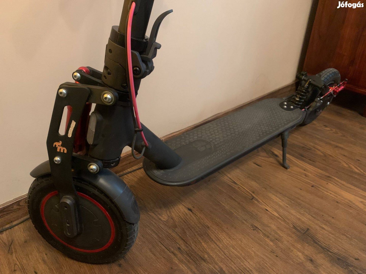 Megkímélt Xiaomi Pro 2 roller, Extrákkal