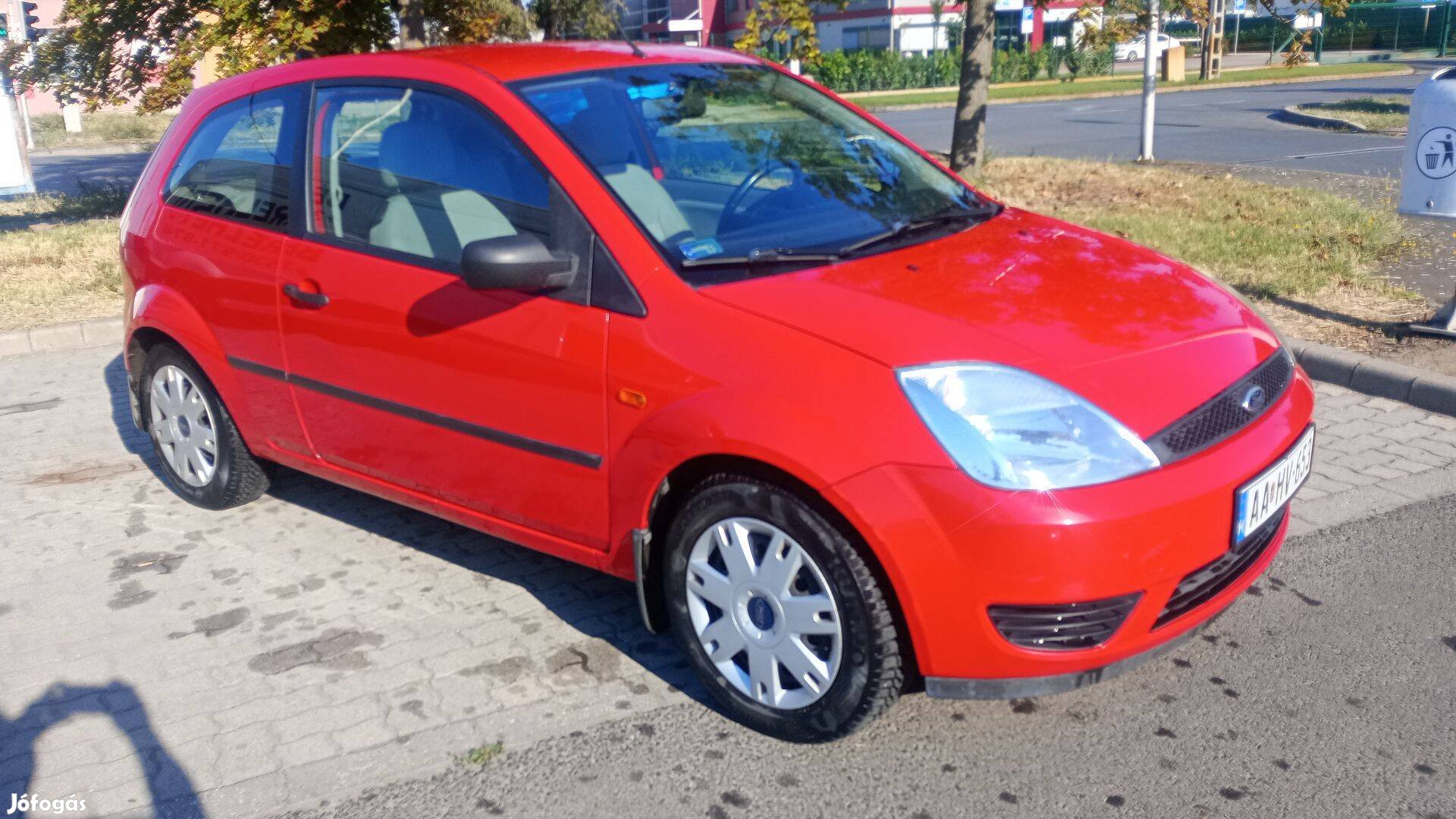 Megkímélt állapotú , valós 118.000km friss műszakival eladó!