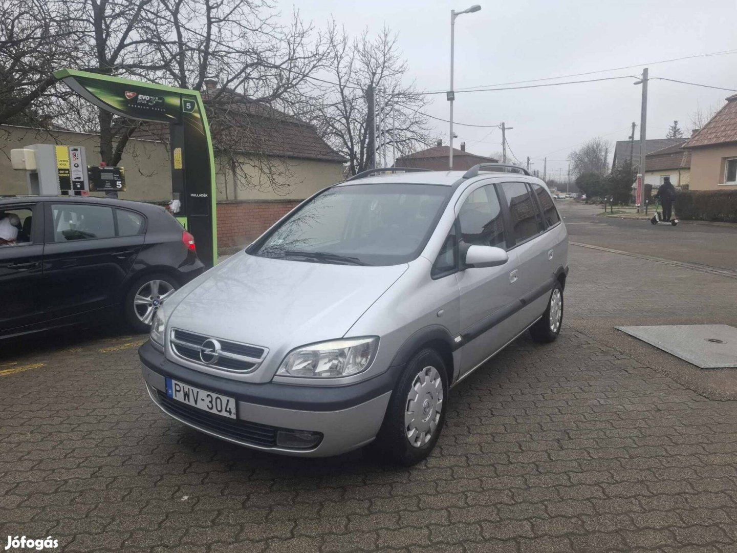 Megkimelt opel zafira 1.6 benzin 7 szemely 