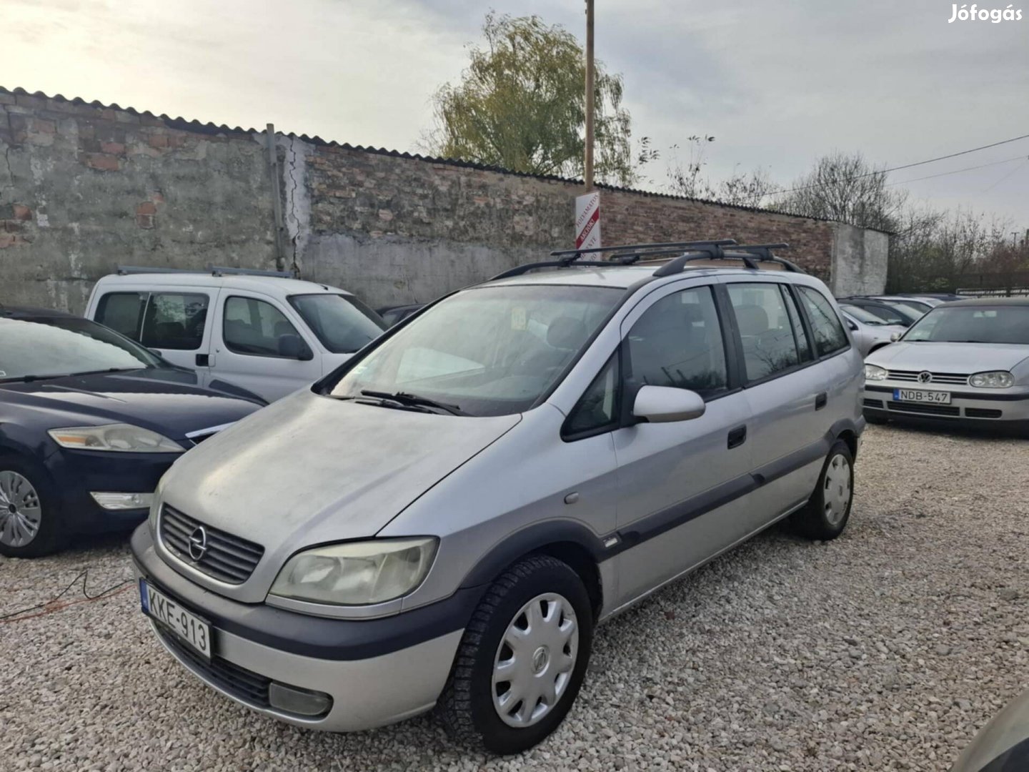 Megkímélt opel zafira 7 személy 18 benzin