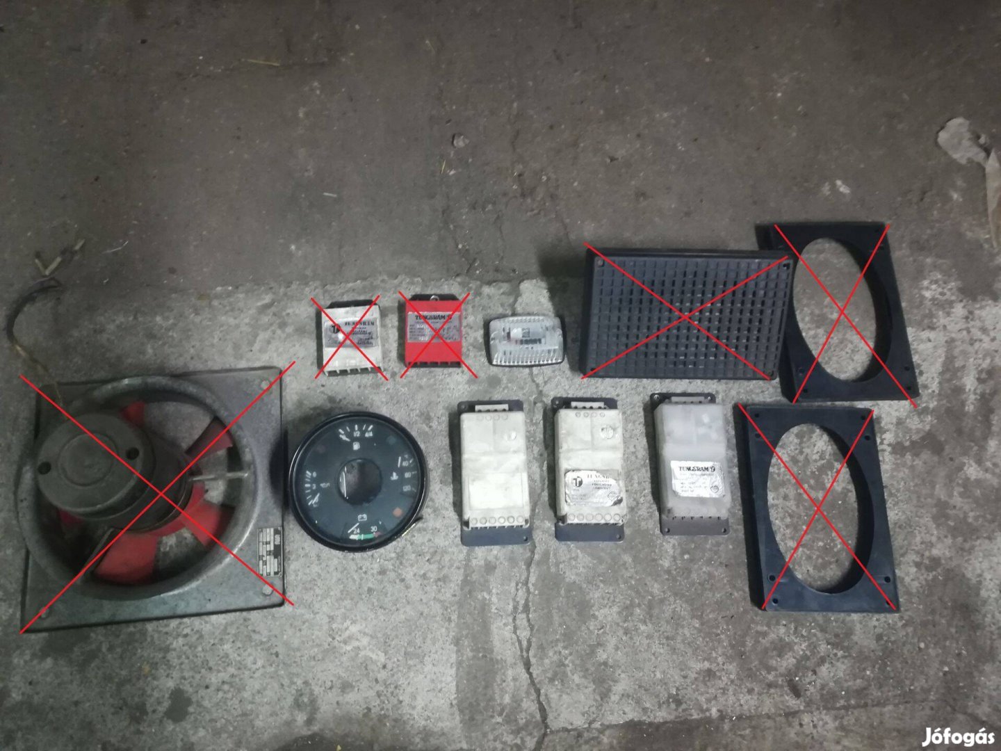 Megmaradt Ikarus alkatrészek