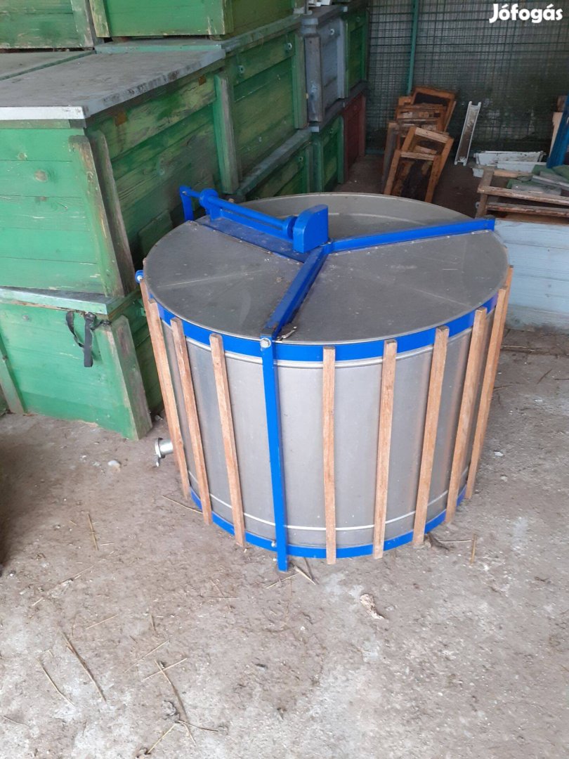 Méhészet felszámolásában lévő eszközei egyben vagy külön