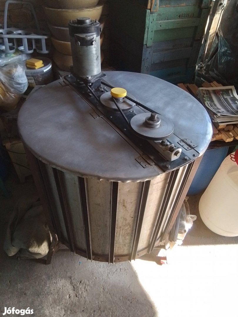 Méhészeti berendezések Eladóak!