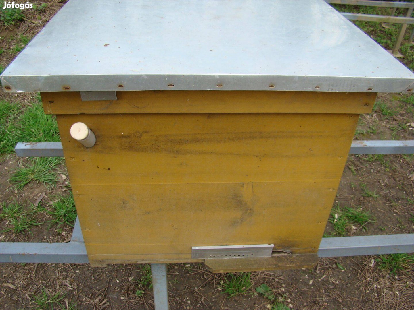 Méhészeti méhanya pároztató méhkaptár