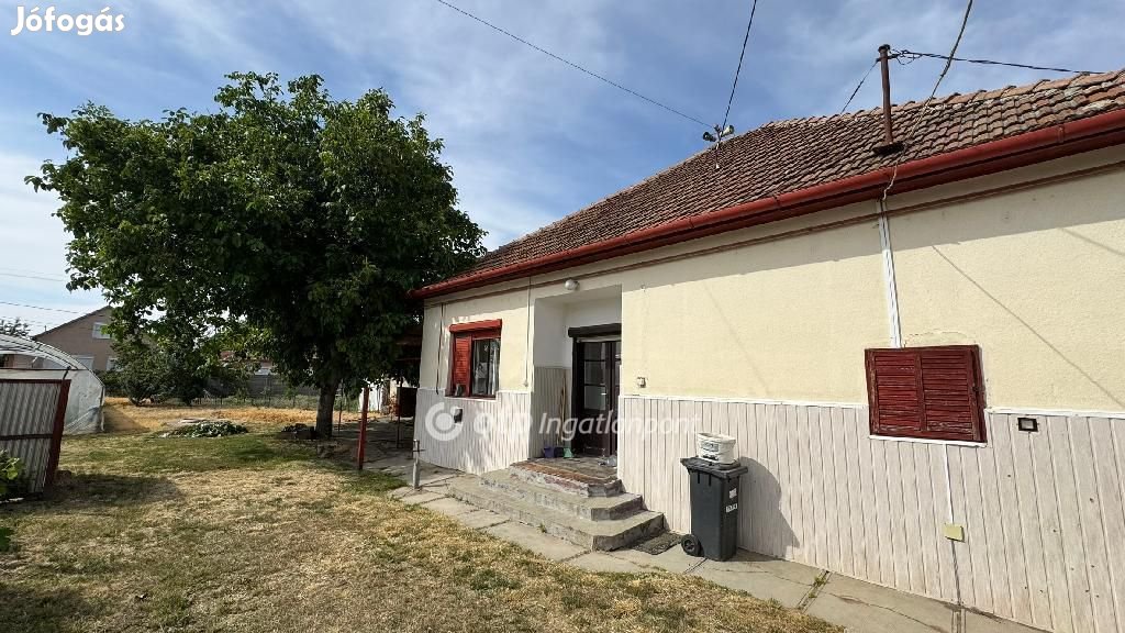Méhkeréki eladó 74 nm-es ház