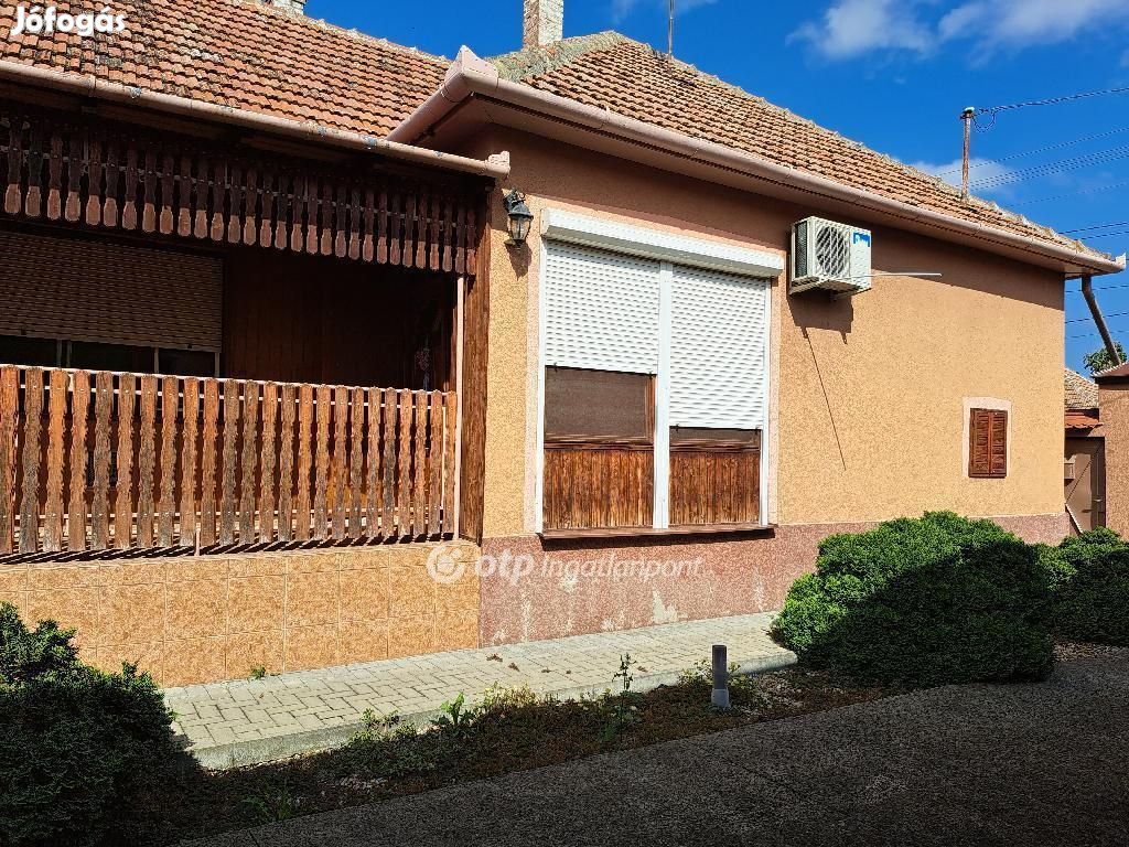 Méhkeréki eladó 95 nm-es ház