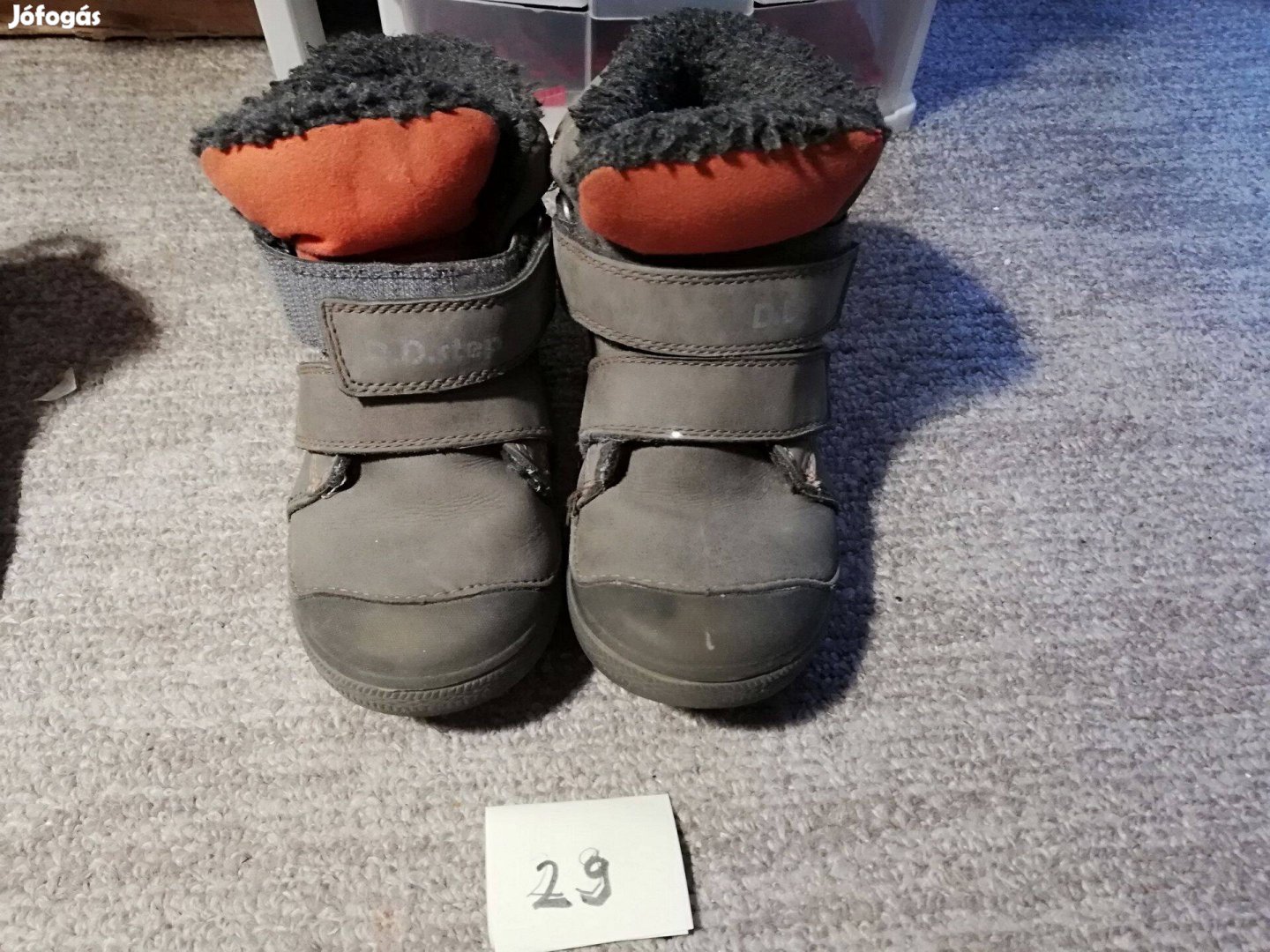 Meleg D.D Step kisfiú bakancs 29-es méretben eladó