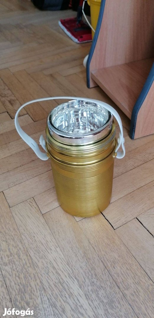 Melegen tartó edények termosz