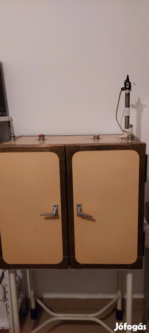 Melegentartó box