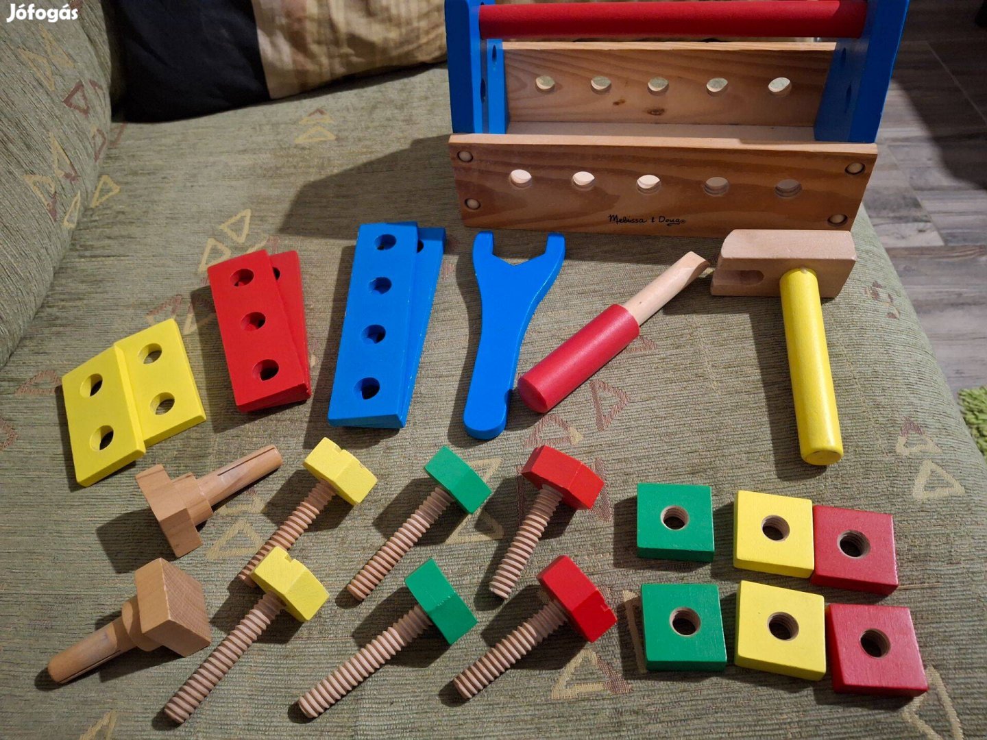 MelissaDoug fa jaték szerszámos láda 24 db-os 3