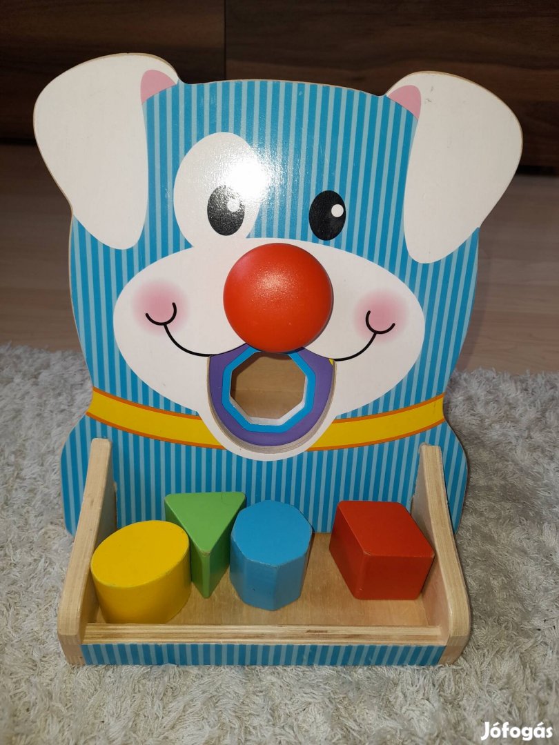 Melissa & Doug fa formabedobó kutyus 