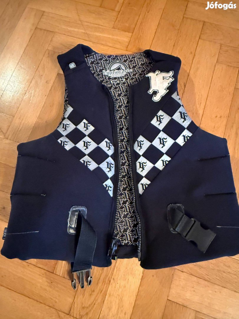 Mellény vizisporthoz