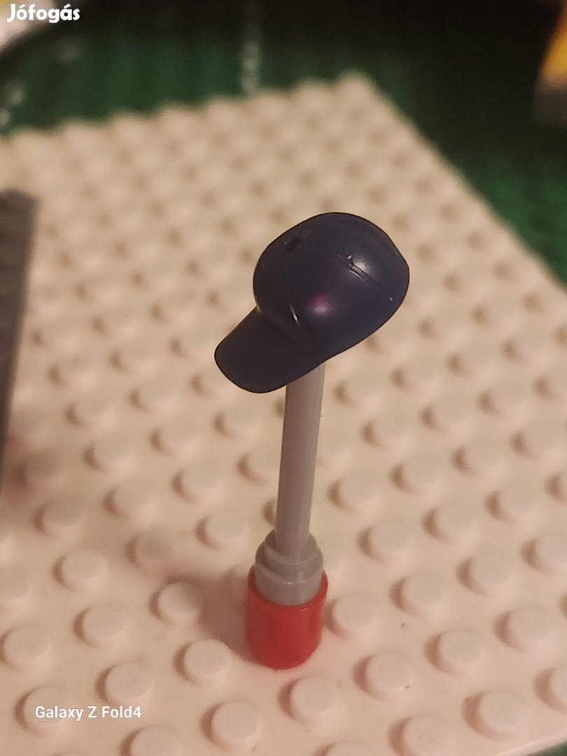 Mélykék baseballsapka lego 