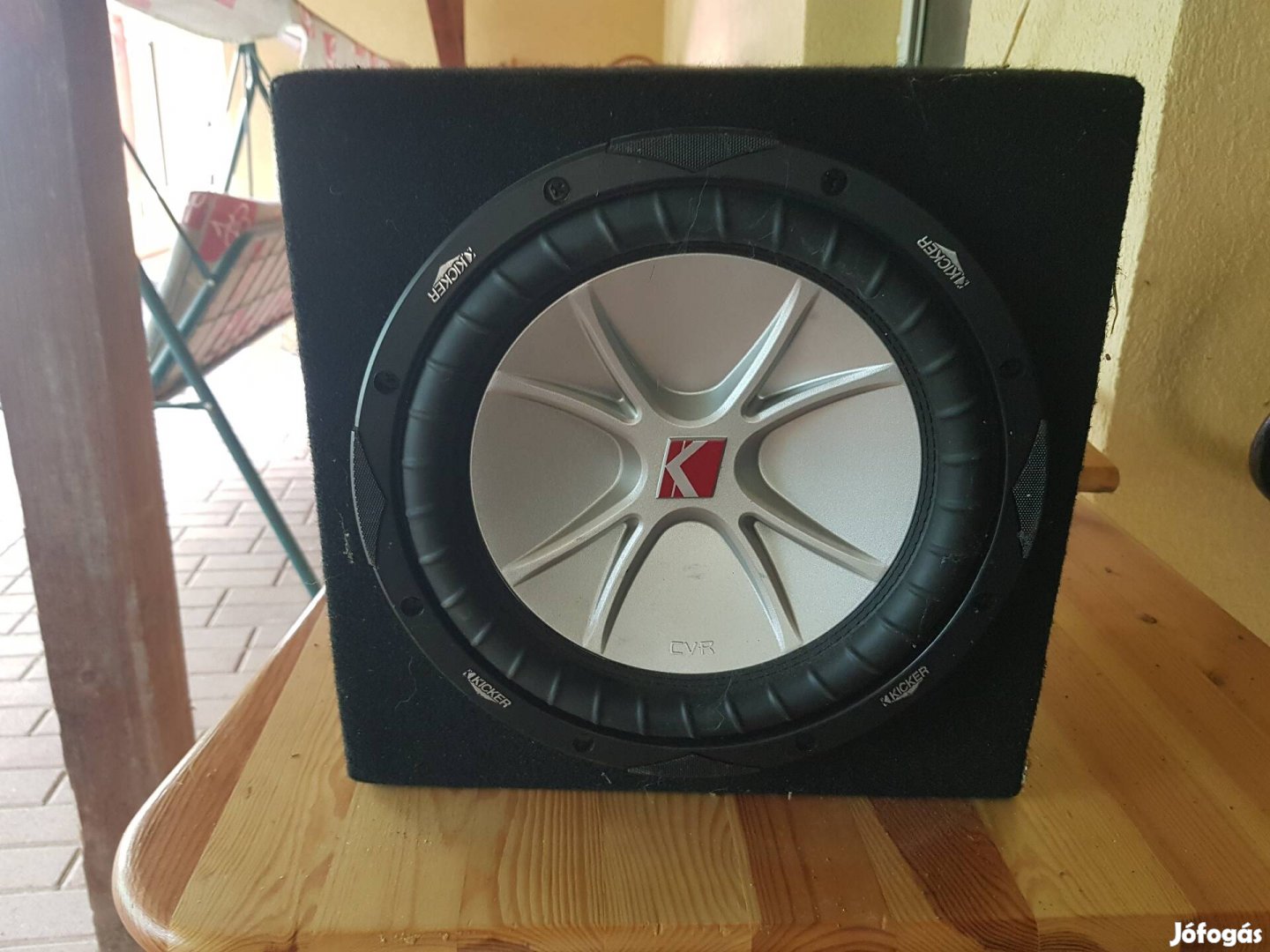 Mélyláda Kicker Tcwc104 600w