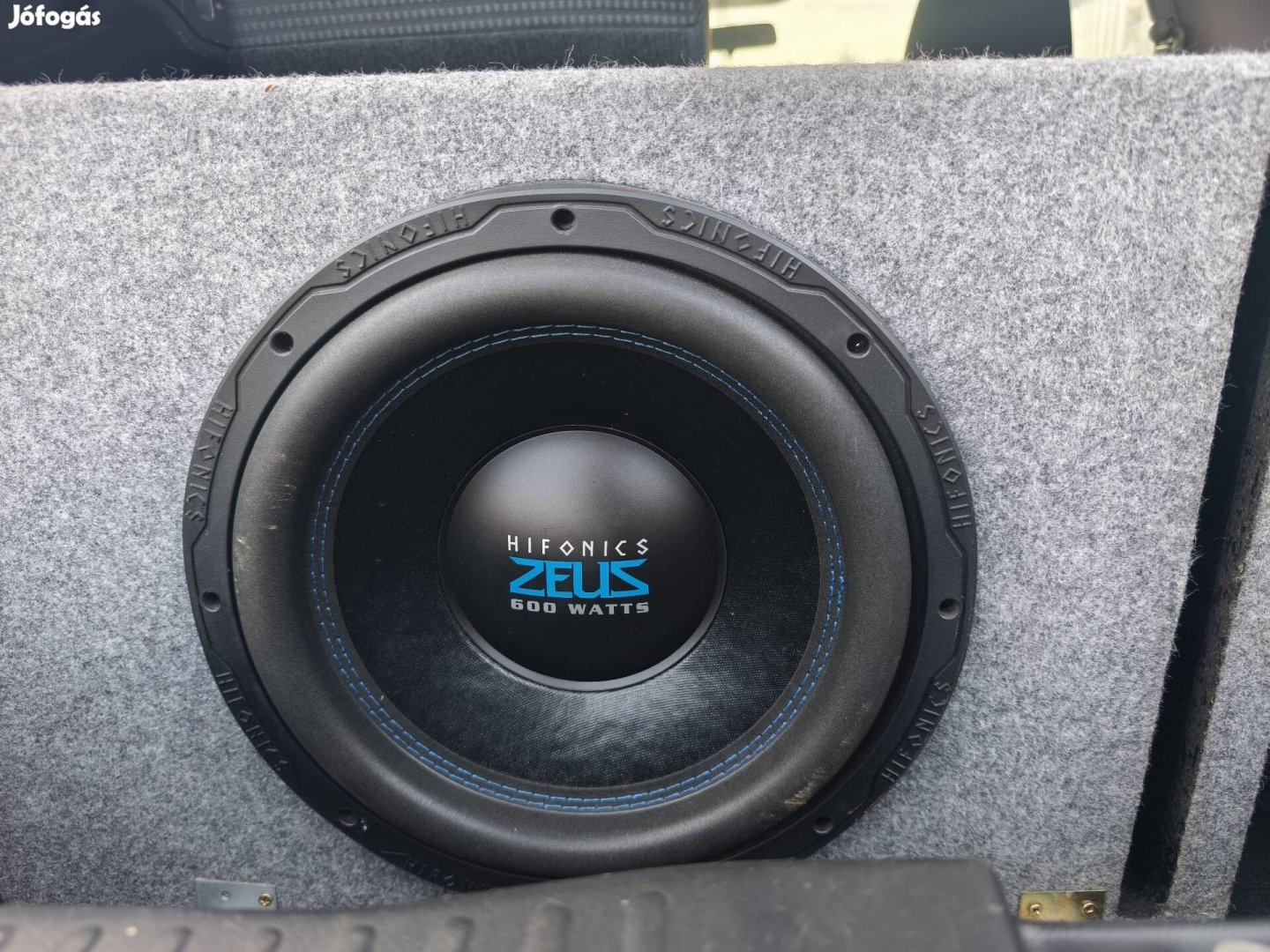 Mélyláda,erősitővel Eladó!