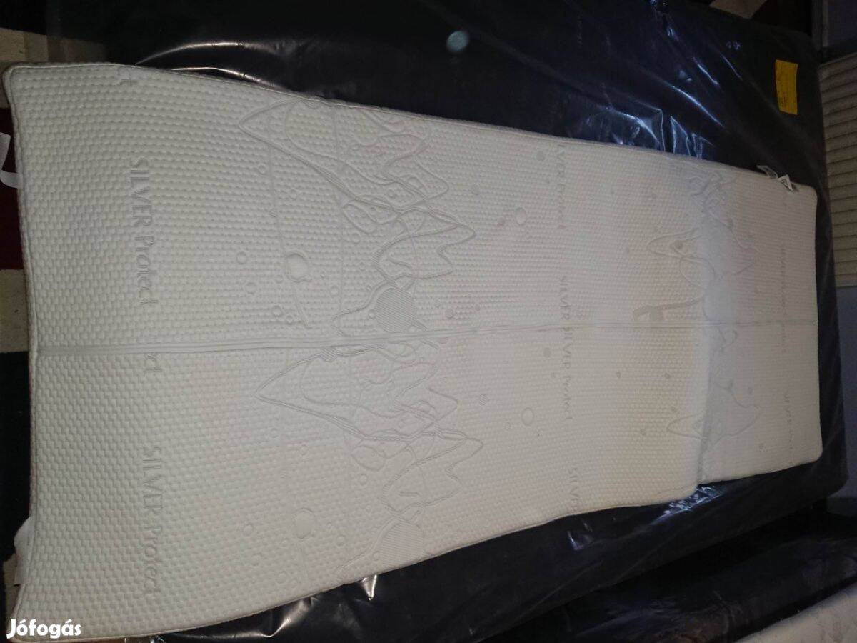 Memóriahabos fedőmatrac 75x180-as újszerű szép, leszedhető