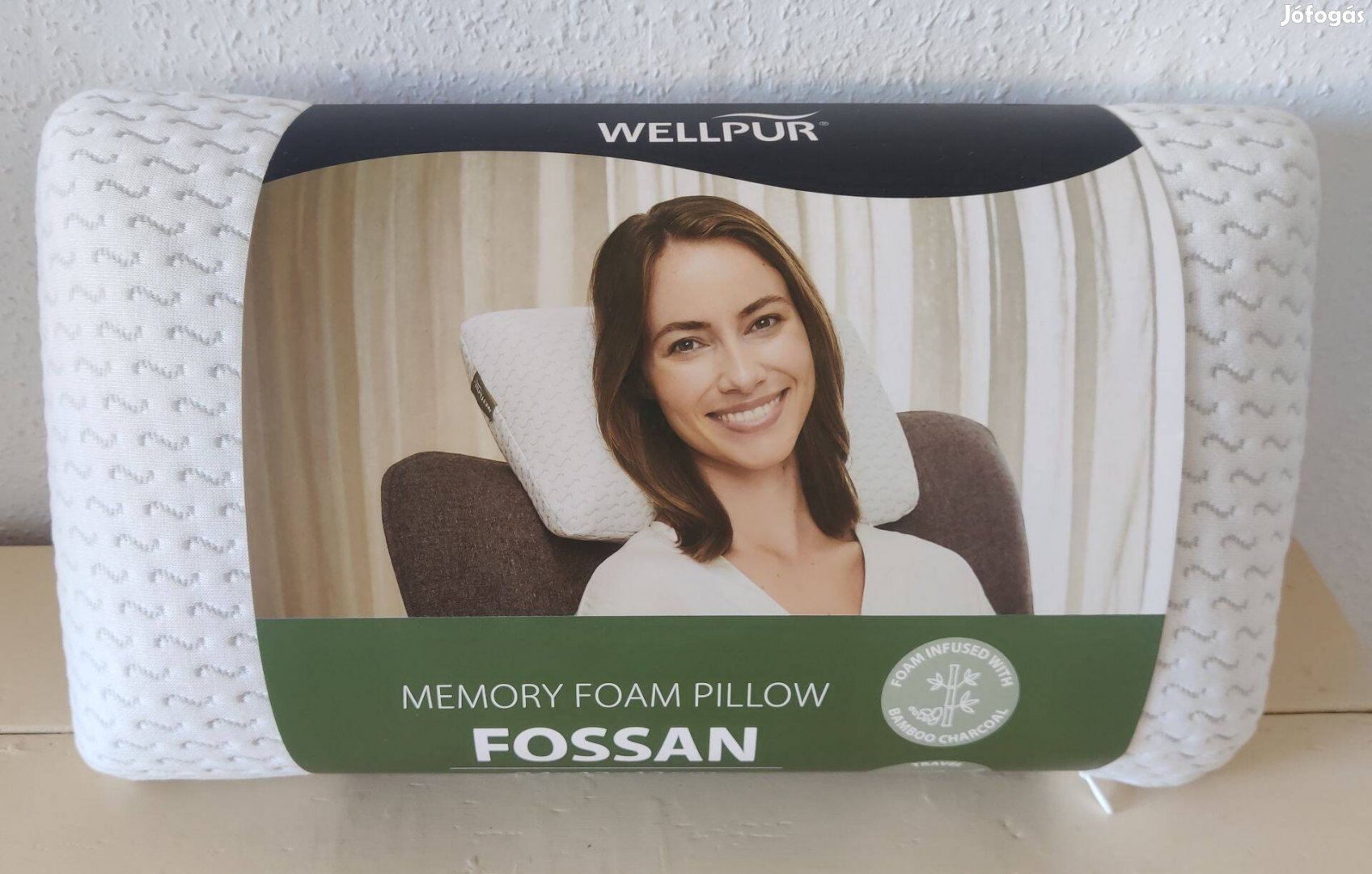 Memóriahabos párna utazáshoz (memory foam pillow)