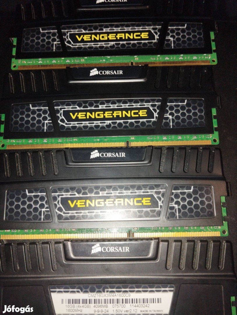 Memóriakártya eladó 4x4GB ddr3