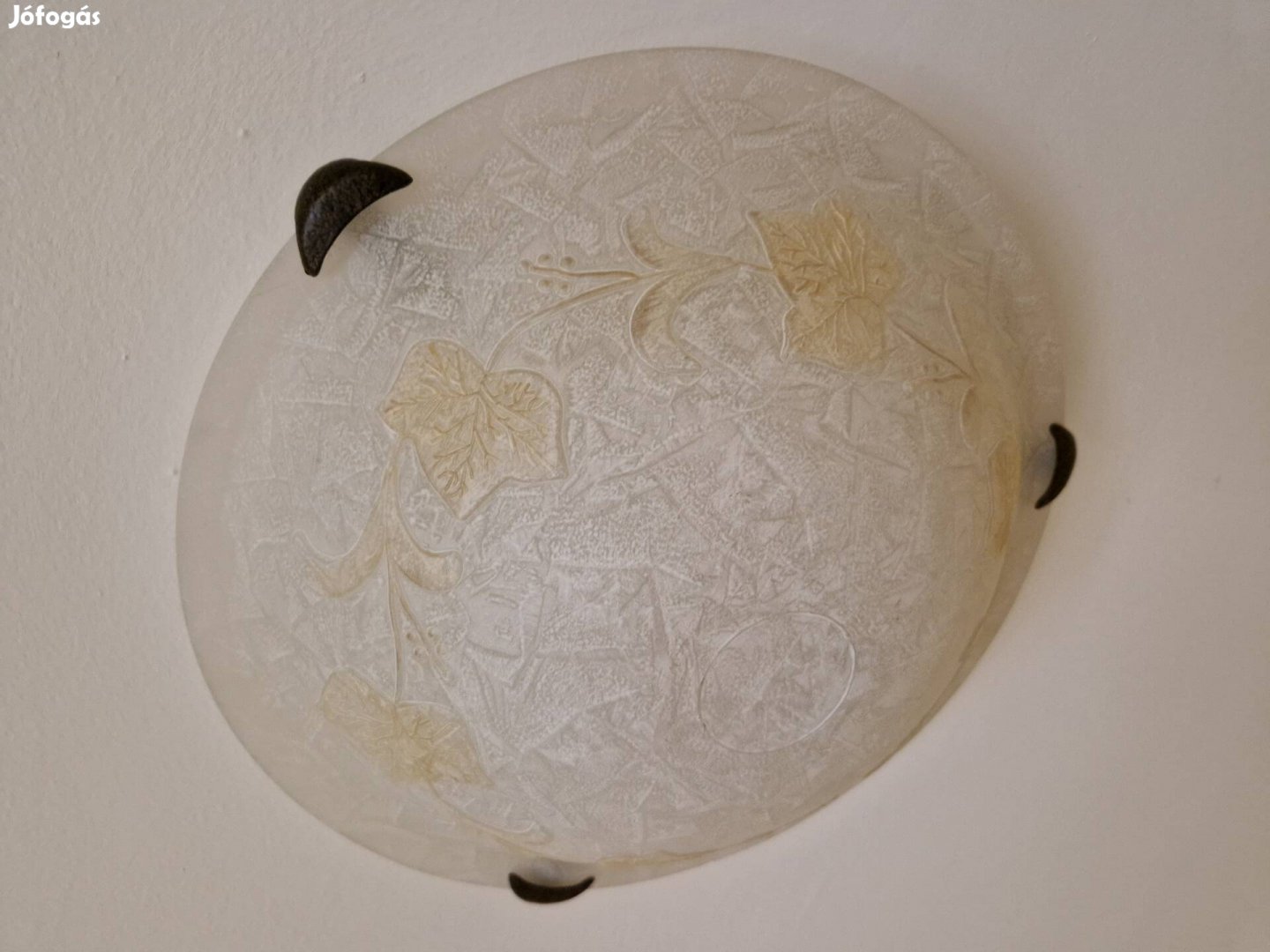 Mennyezeti lámpa Tiszaújvárosban