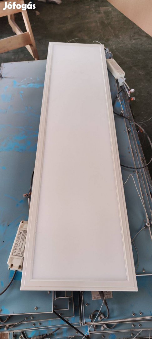 Mennyezeti led lámpa (Optonica led panel light 48w)