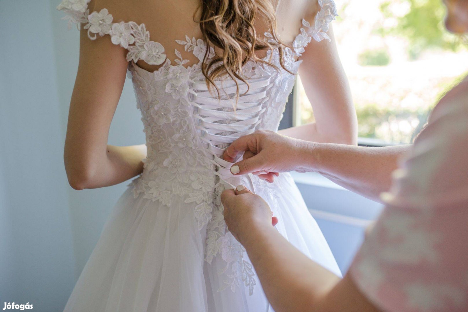 Menyasszonyi ruha