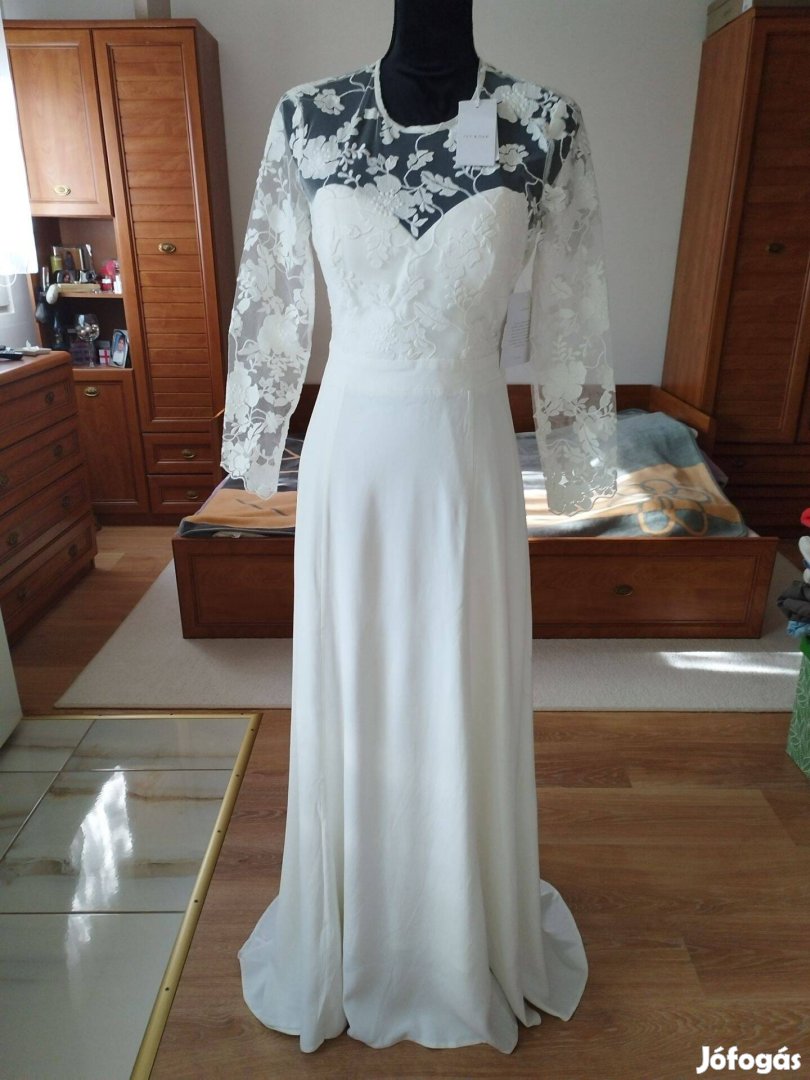 Menyasszonyi ruha Ivy & OAK
