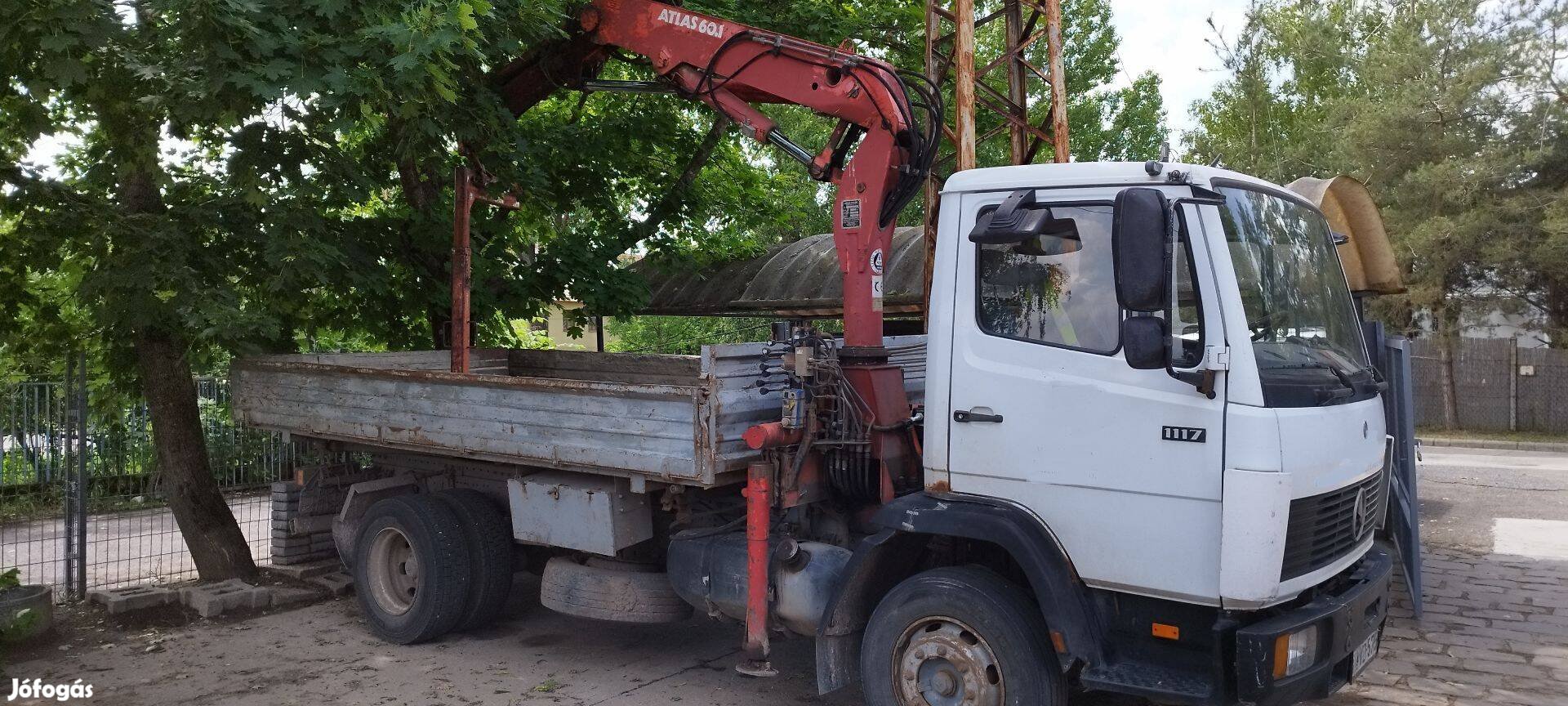 Mercedes 1117 darus billencs teherautó eladó