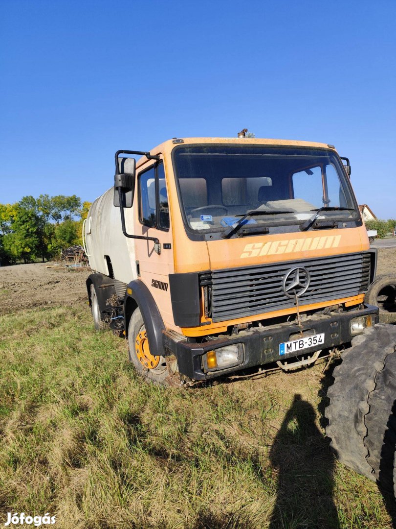 Mercedes 1417 K seprő autó