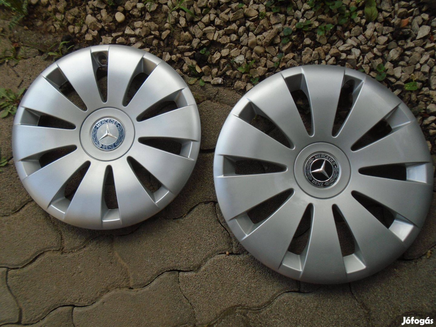 Mercedes 15", 17" gyári dísztárcsa 1-1 db eladó