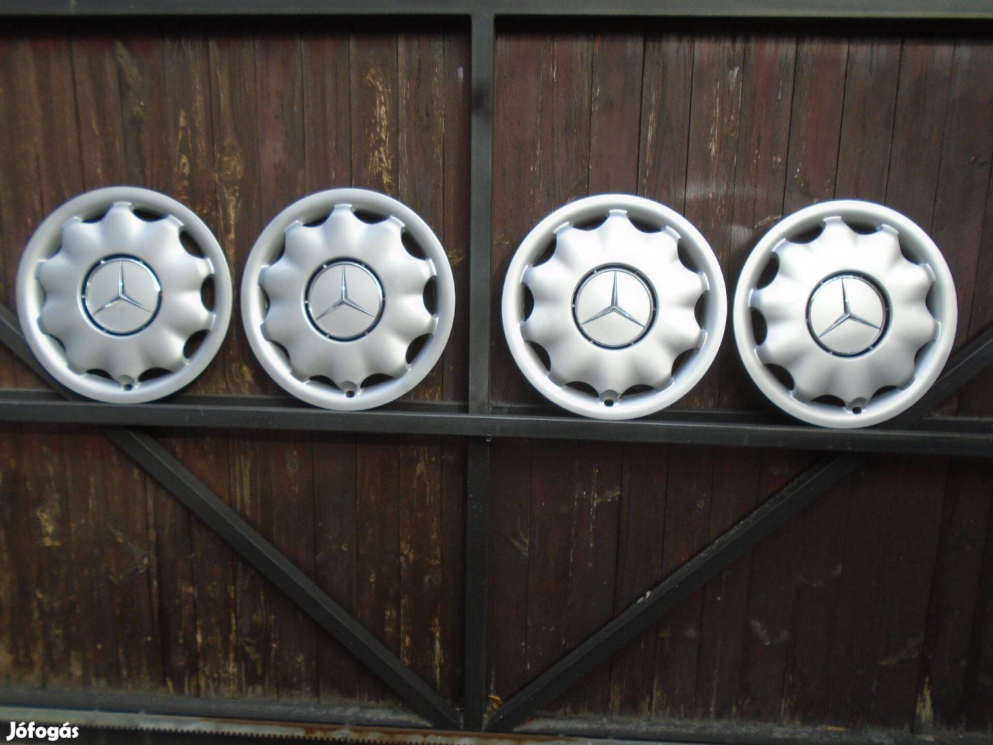 Mercedes 15" gyári dísztárcsa garnitúra eladó