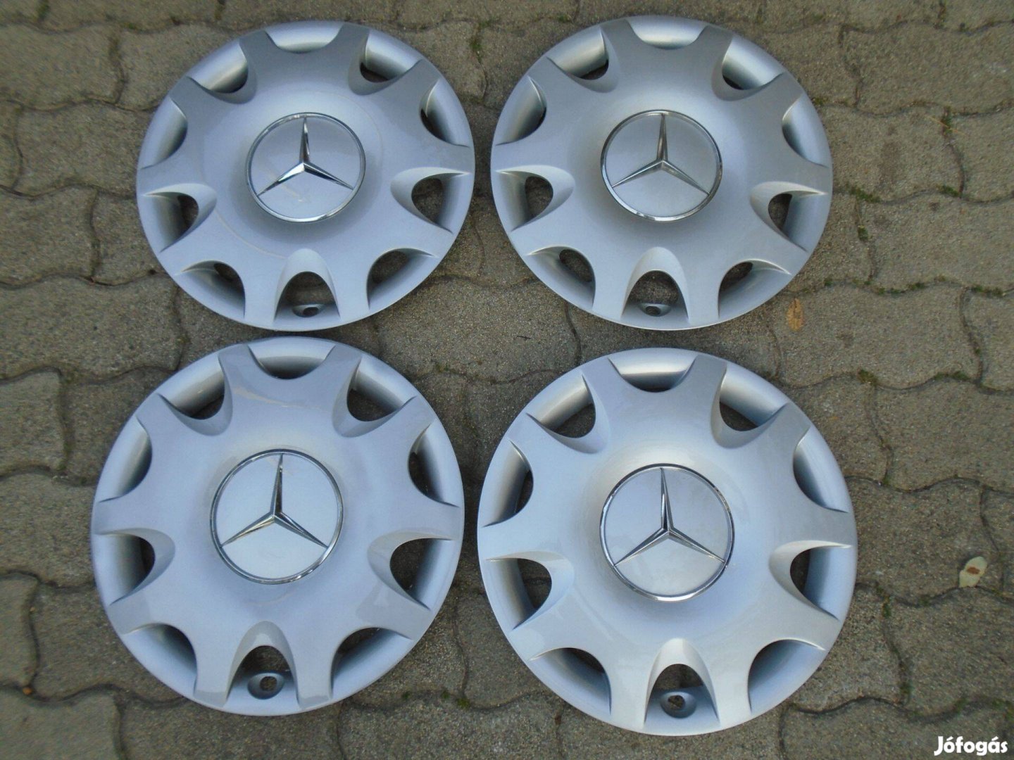 Mercedes 15" gyári dísztárcsa garnitúra eladó