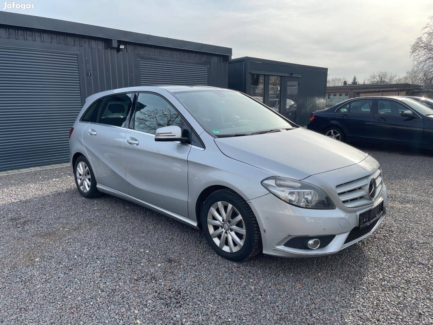 Mercedes 16os Gyári karcmentes téligumigarnitúra 2szezonos gumikkal