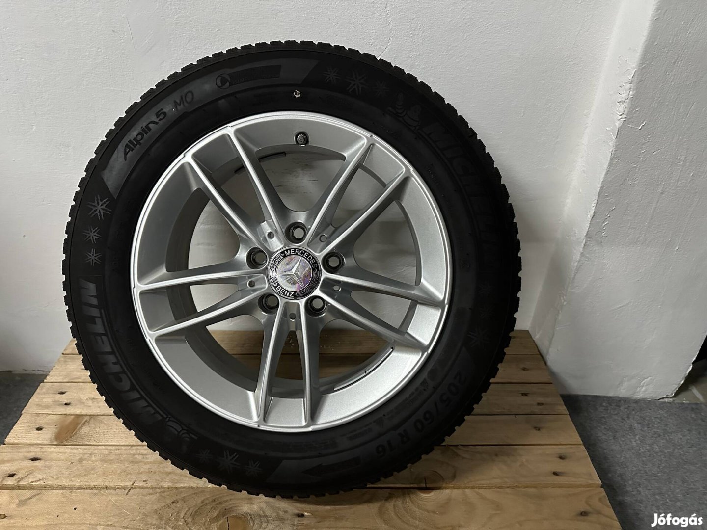 Mercedes 16os téli szett 5x112 A B C Klasse Tpms Újszerű