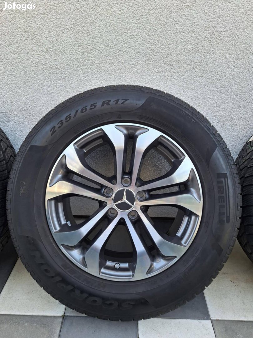 Mercedes 17 colos gyári felni újszerű téligumikkal + Tpms GLC Gle ML R