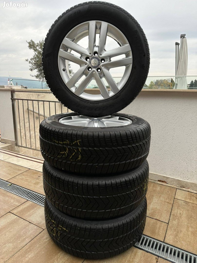 Mercedes 19-es alufelni garnitúra 265/55 R19 Pirelli téli gumikkal