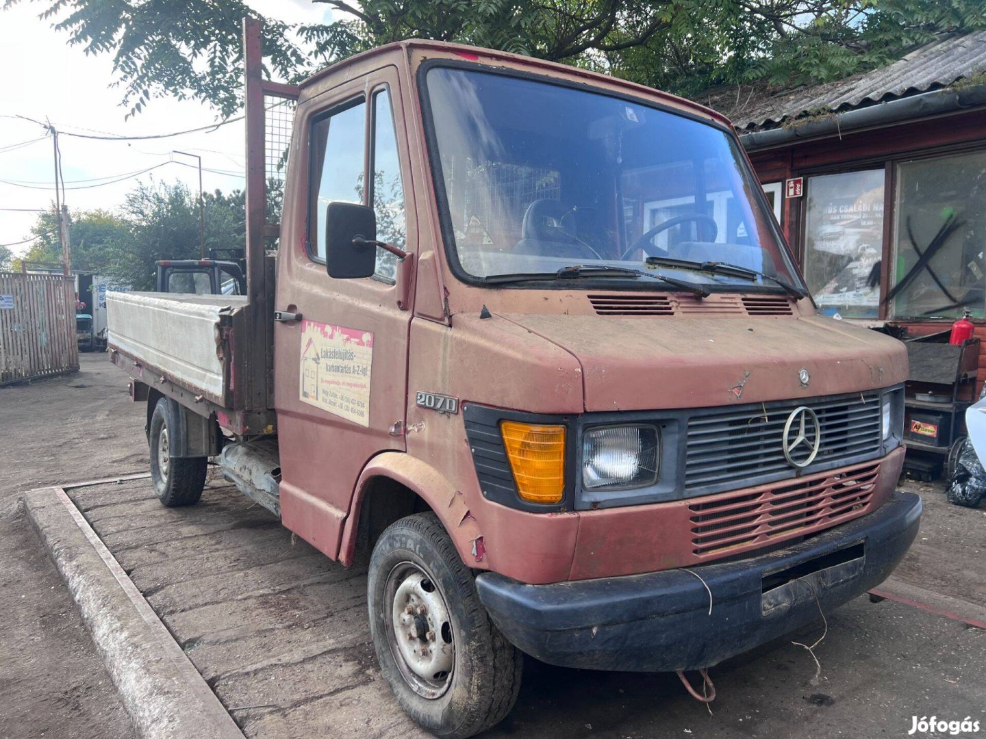 Mercedes 207D (1981) 616934 Alkatrészek #M3194