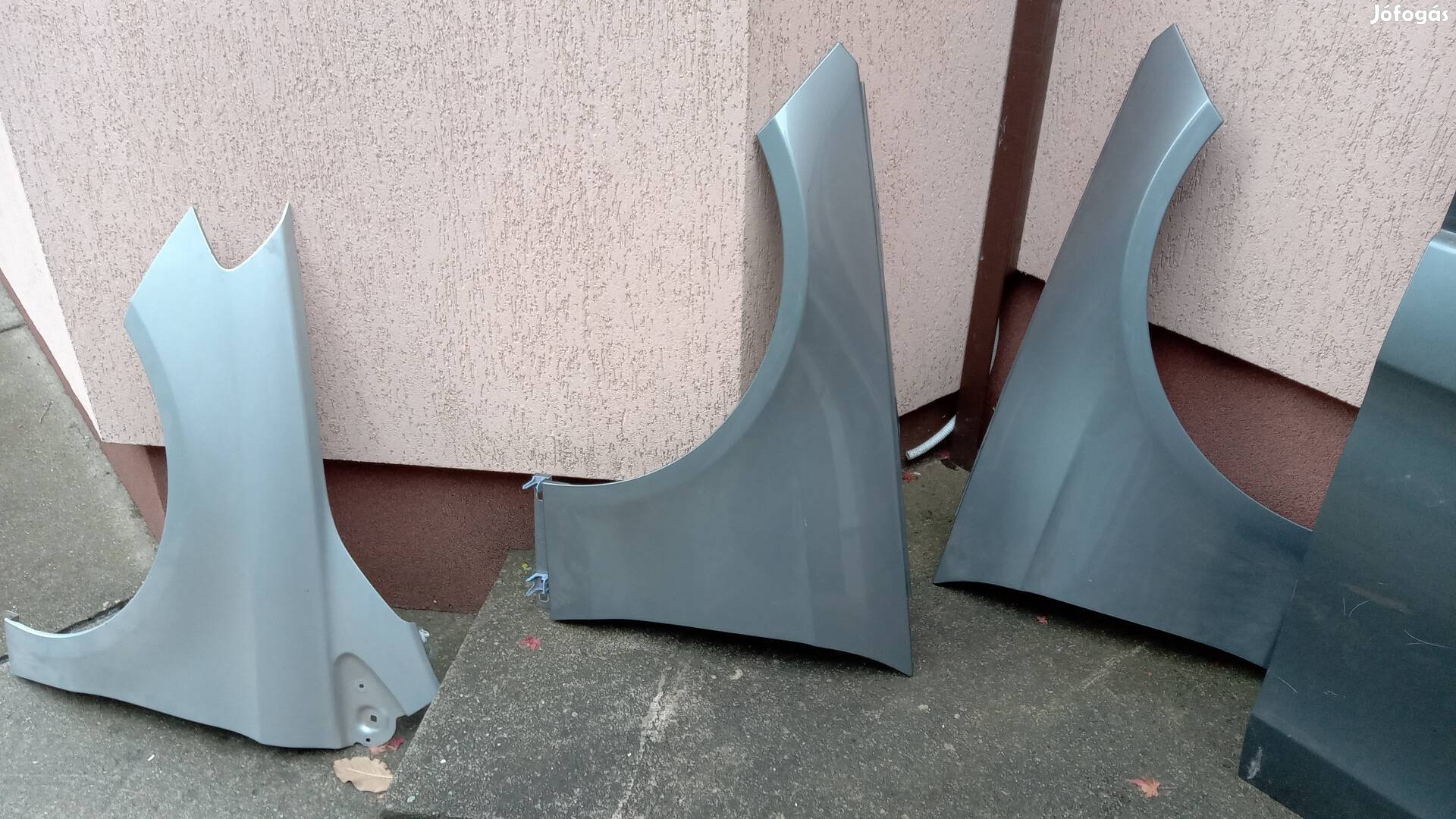 Mercedes 212 sárvédők