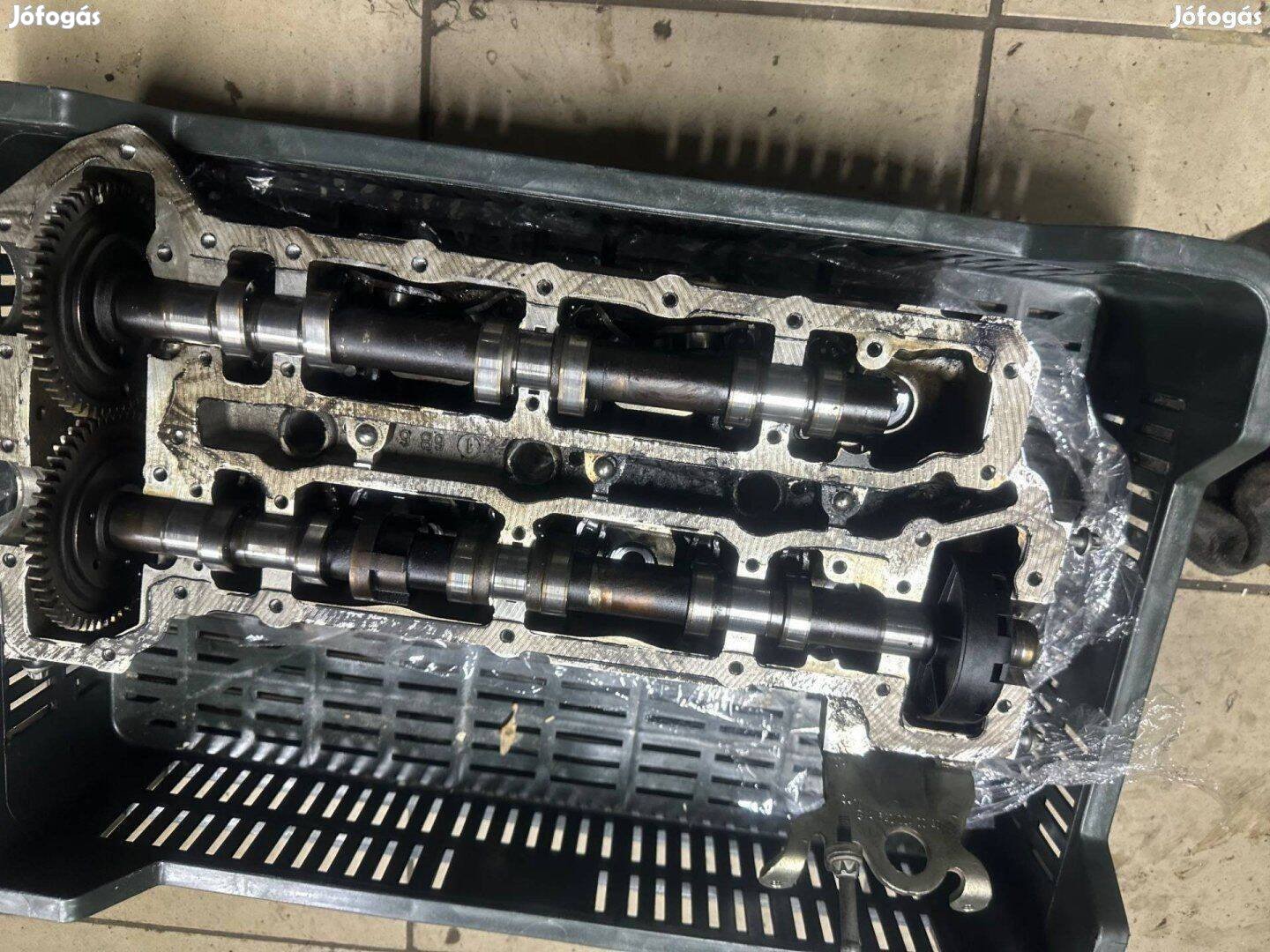 Mercedes 3.0 V6 170kw motorkód: 642 820 hengerfej vezérműtengellyel