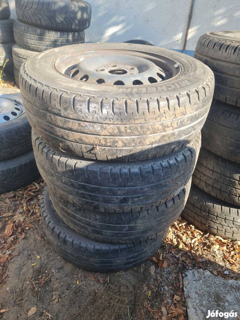 Mercedes 5x112 15" lemezfelnik, 195/70 R15C gumikkal