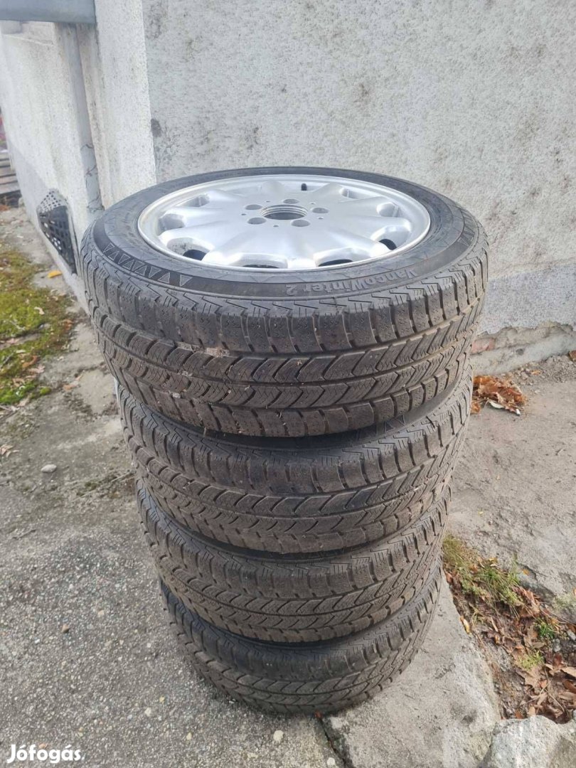 Mercedes 5x112 16" felújított alufelni 195/60 R16 téli gumikkal