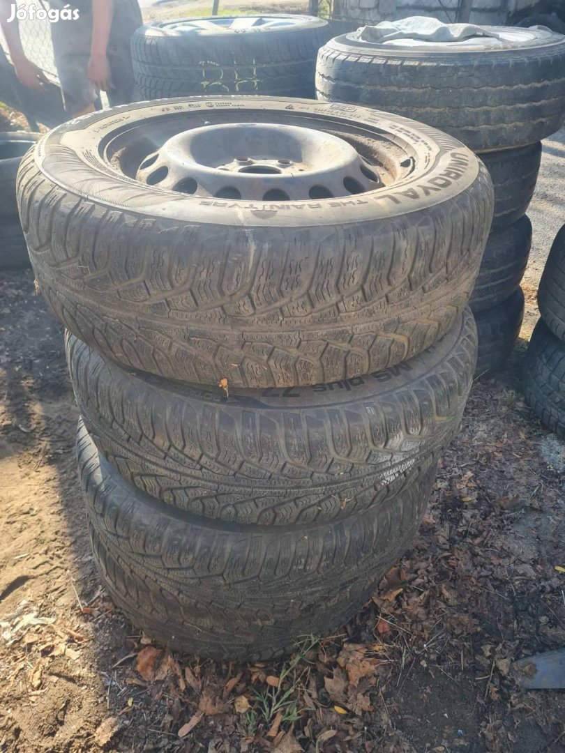 Mercedes 5x112 16" lemezfelnik 215/65 R16 téli gumikkal