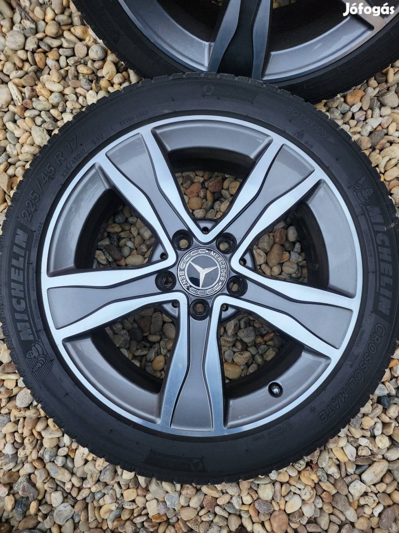 Mercedes 5x112 R17 alufelni 4 évszakos gumival 