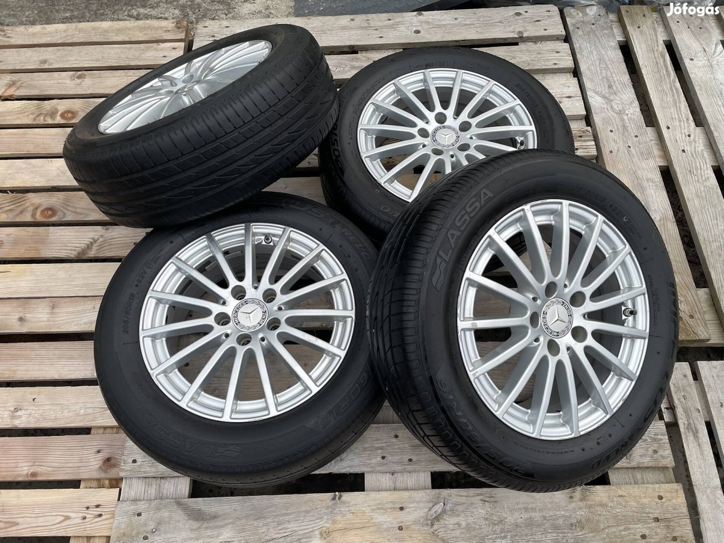 Mercedes 5x112 alufelni Tpms szenzorokkal 205/60R16 gumival